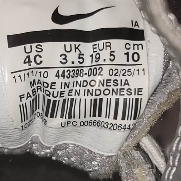 Nike Darts 9 Leather & Synthetic Silver and Black Toddler Size 4C - Picture 10 of 11